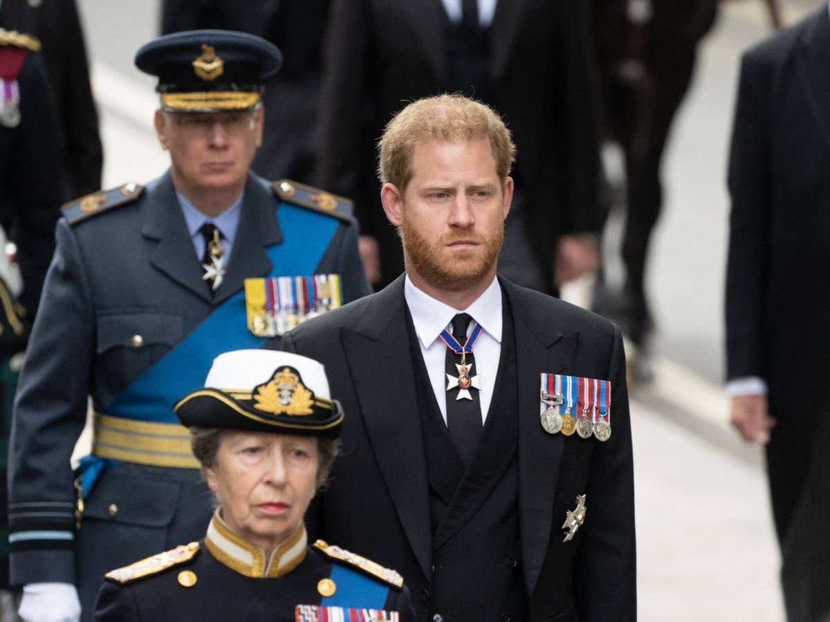 El príncipe Harry no modificó su biografía tras la muerte de la reina Isabel