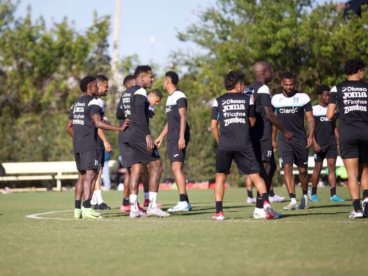 Futbolista fue rapado en la Selección de Honduras: sorprendió con su look