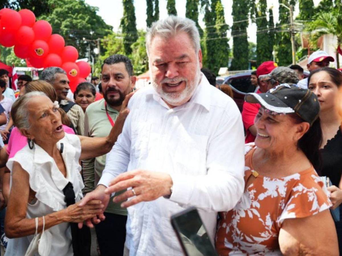 Momentos emotivos del Pollo Contreras en su triunfo electoral