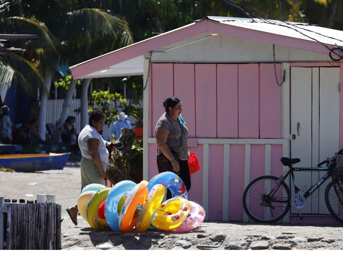 Omoa espera hasta 300 mil turistas en Semana Santa