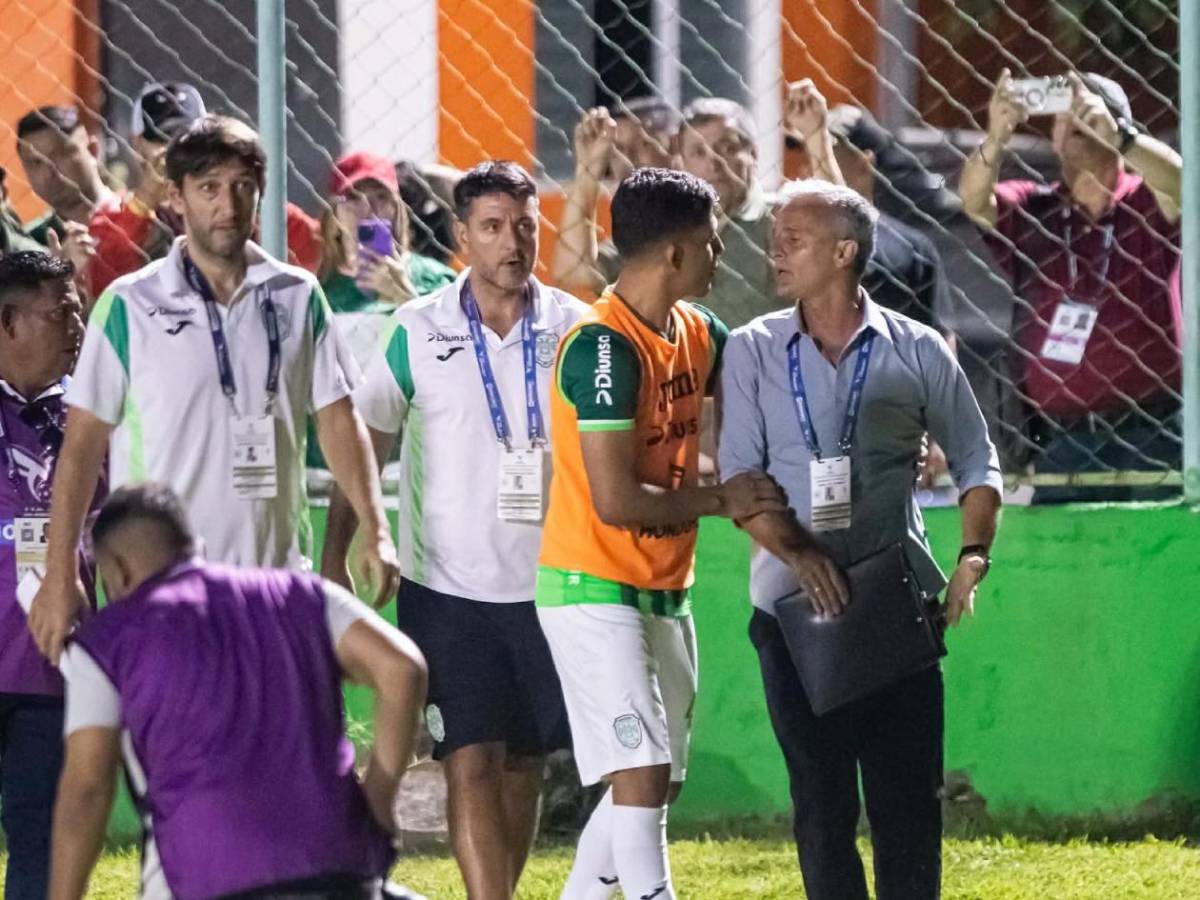 Polémica: Enfrentamiento entre Lavallén y aficionado del Marathón y así terminó todo