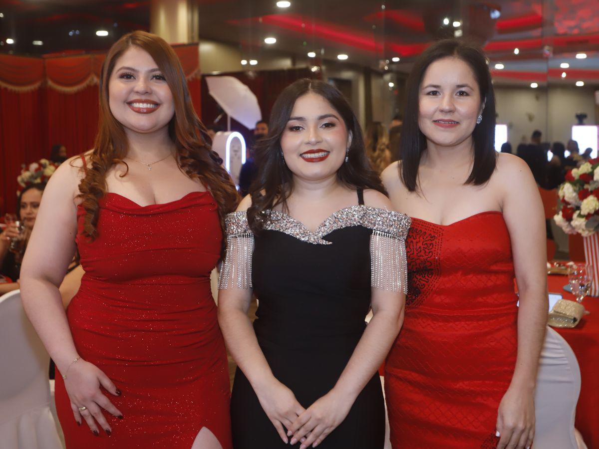 Cofisa celebra su tradicional cena navideña con una elegante temática Circus