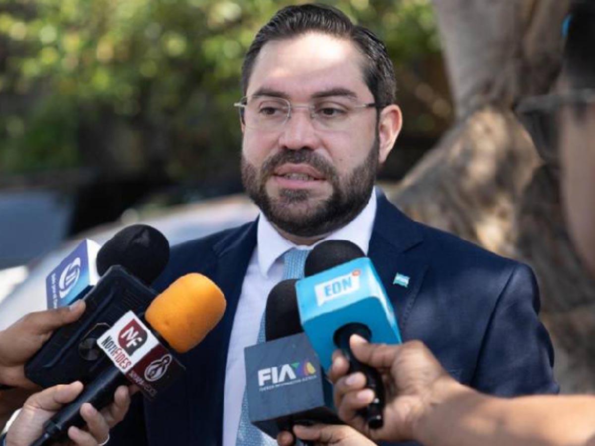 Diputado denuncia que abogada ofreció soborno en el IP