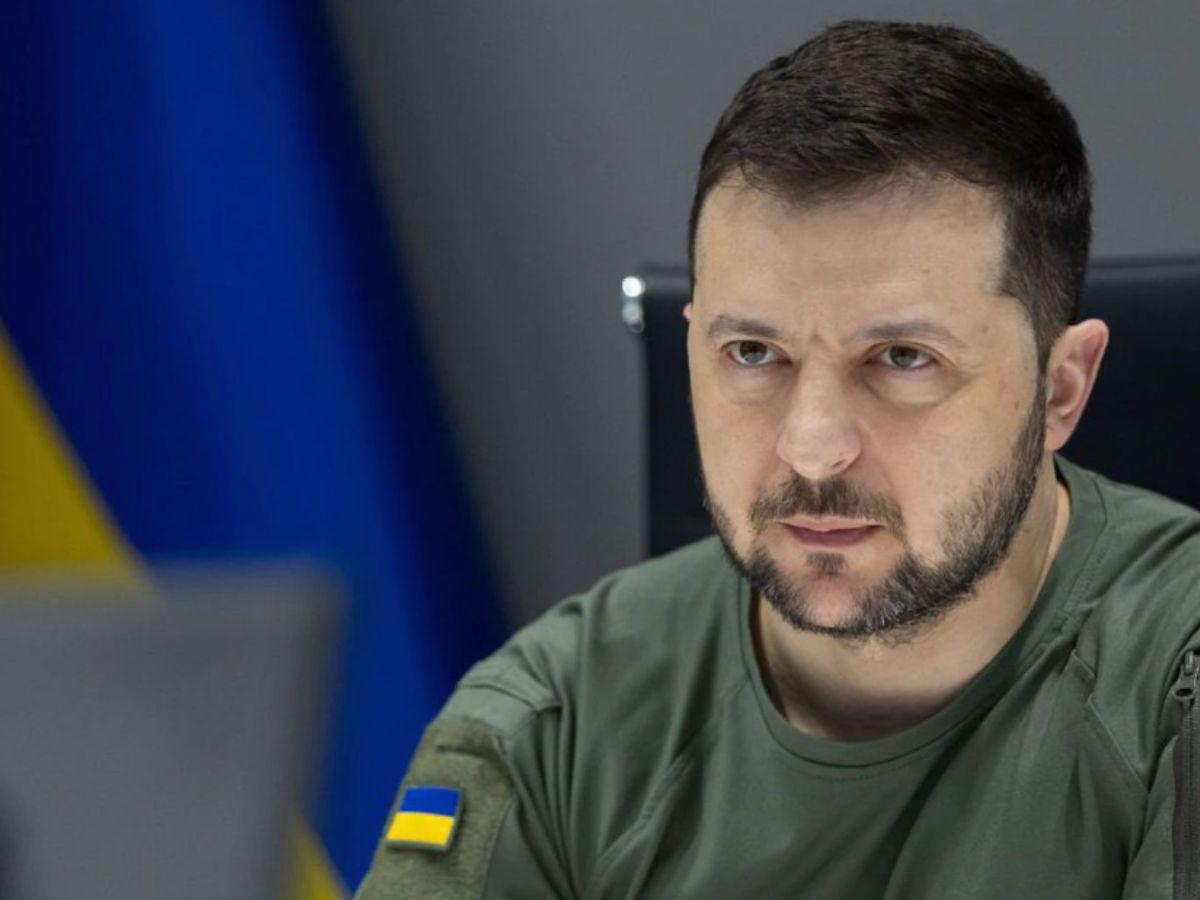 Rusia emite orden de captura contra presidente Volodimir Zelenski de Ucrania