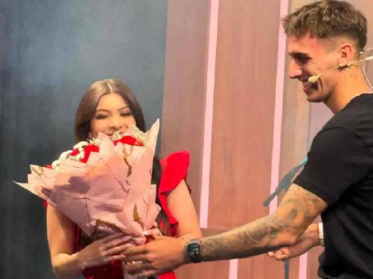 Laura Meza sorprende y es captada con jugador de Motagua por curioso motivo