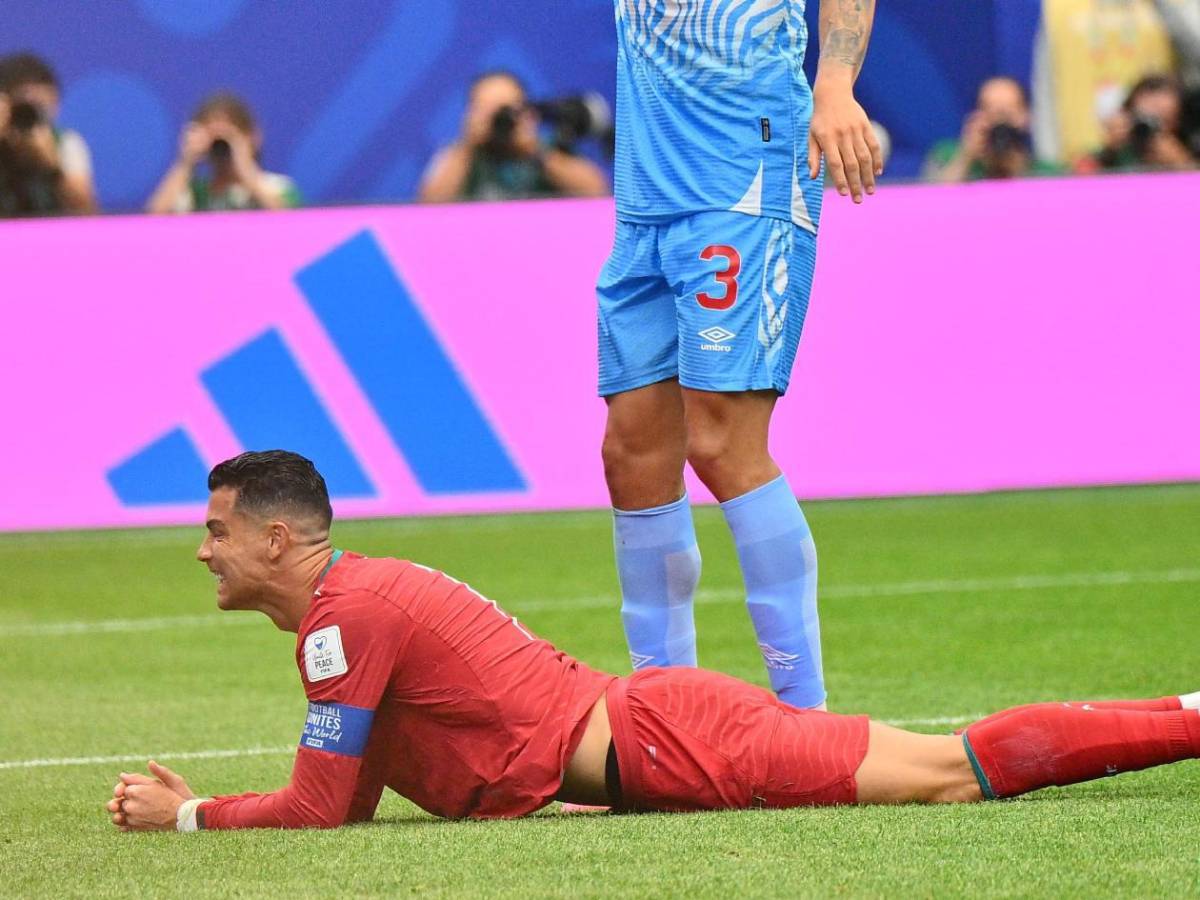 Cristiano Ronaldo molesto y compañeros se le rebelan; ayuda a Portugal y sorpresa con el MVP