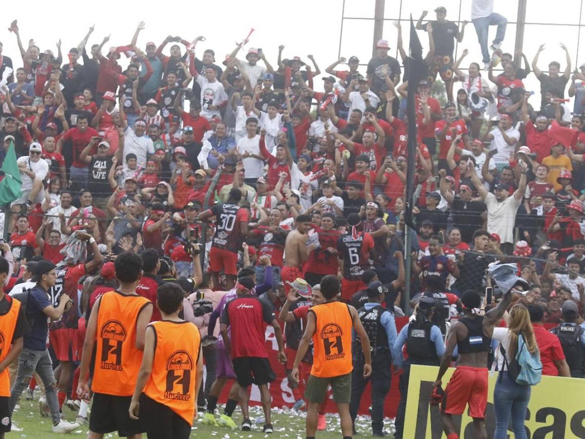 Choloma celebra ascenso a Liga Nacional, Independiente llora y agresión a recogepelotas