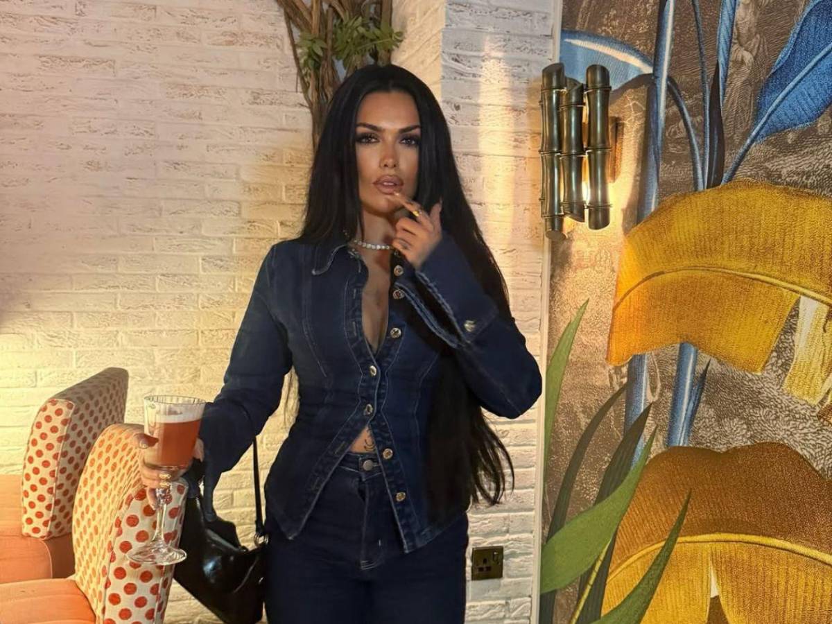 Vinculan a jugador de la Premier League con modelo de contenido para adultos