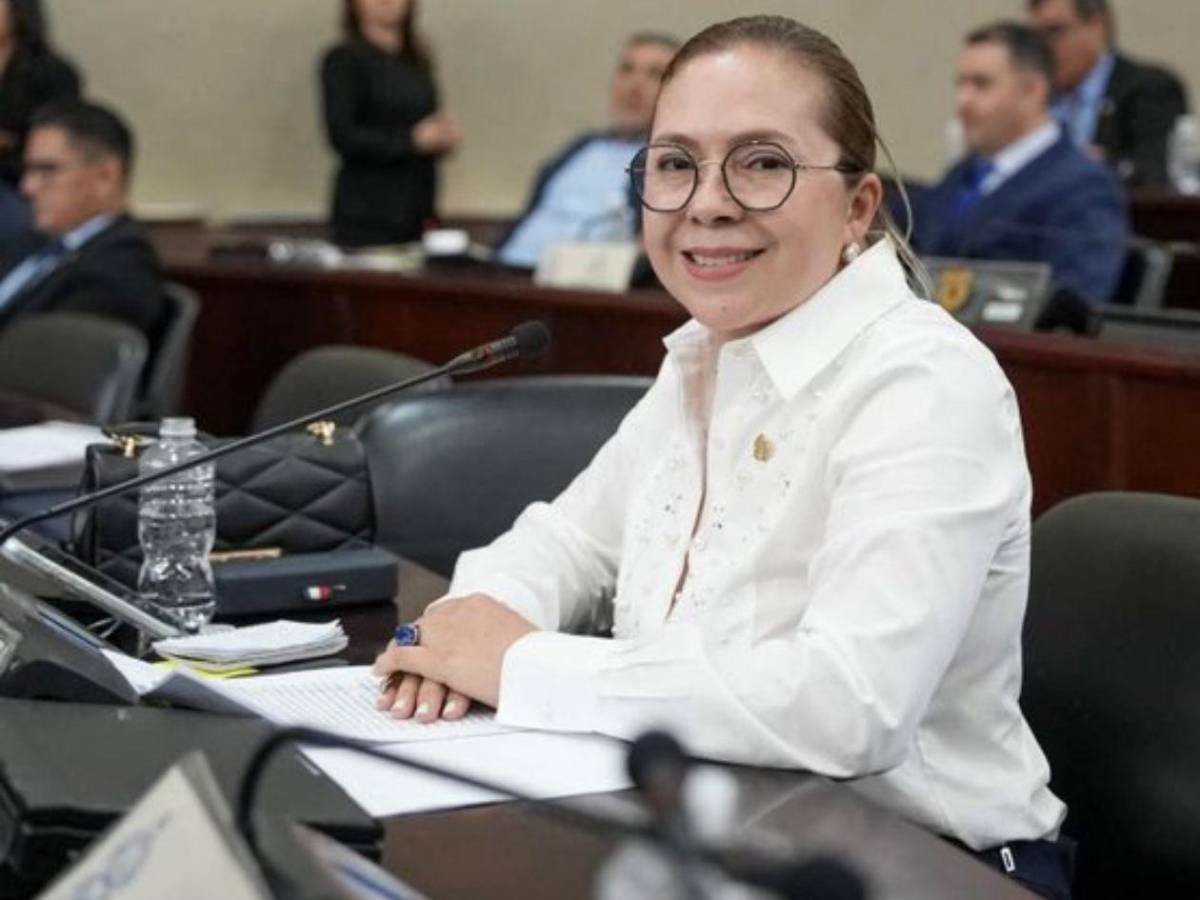 Tres diputados impulsan licencias de conducir para menores de edad en Honduras