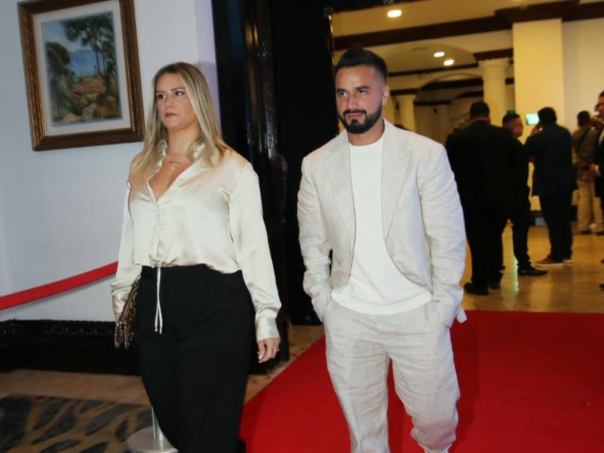 Premios DIEZ: Bellezas, mundialista y personalidades engalanaron el evento
