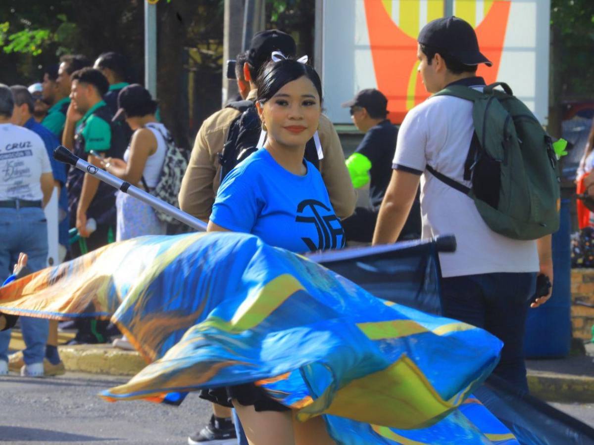 Con emotivo desfile inicia la celebración del centenario del JTR