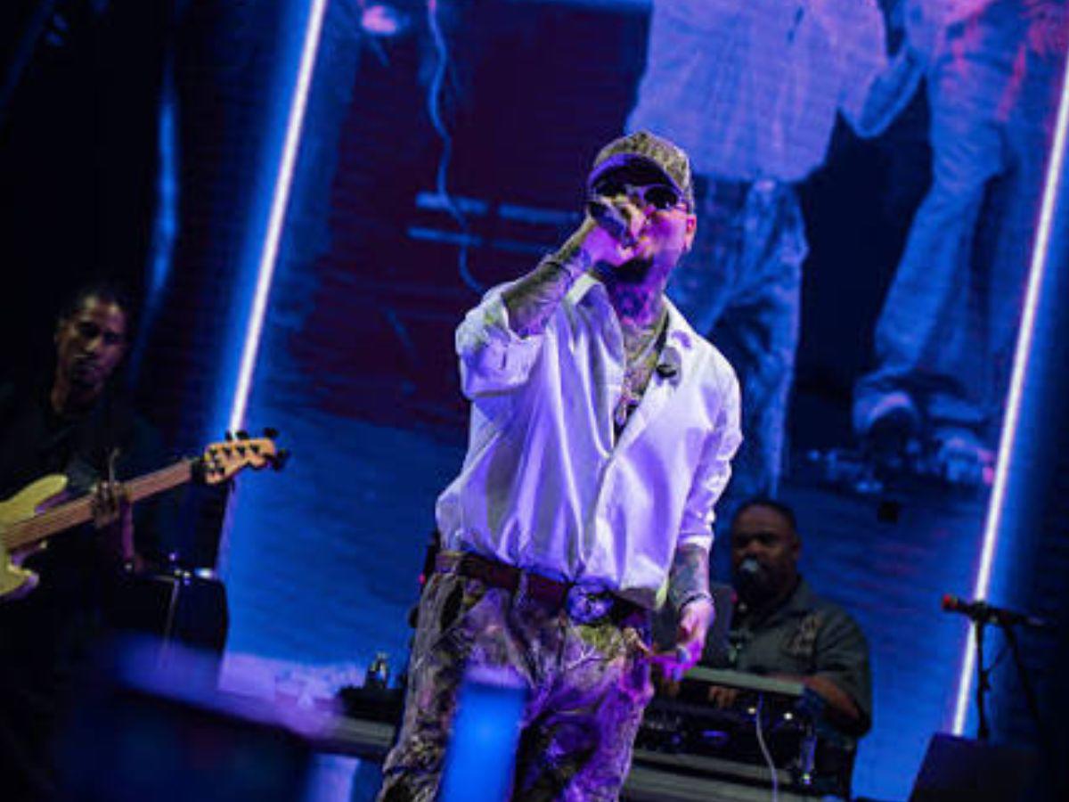 Farruko deja el cristianismo: Me veían como dinero