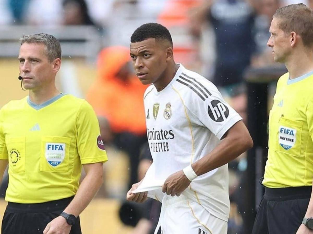 Mbappé es investigado tras pagarle a cinco policías: Esta cantidad les dio por curiosa razón