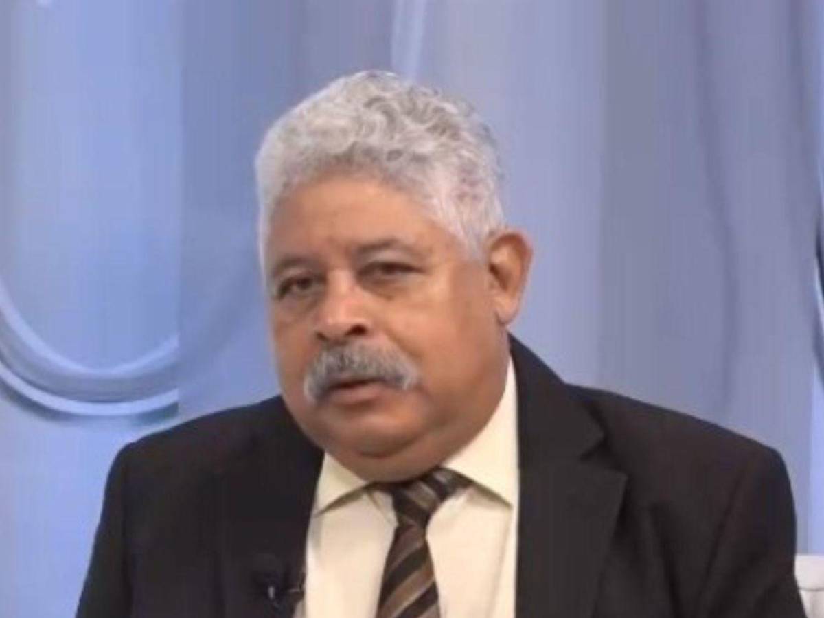 Marvin Ponce revela que Libre tiene un plan para sacar a Cossette López del CNE