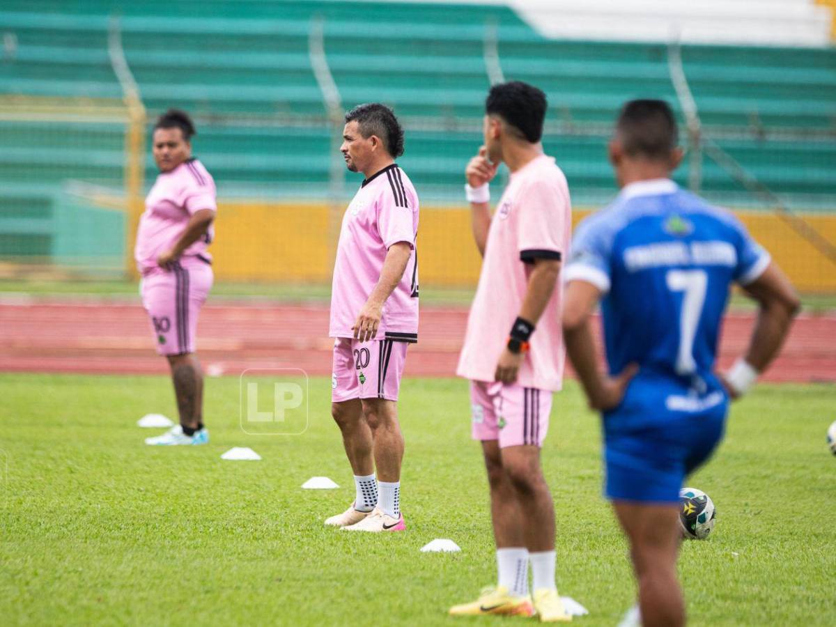 Show de La Moisito y la llegada de Ricky: así entrenaron los tiktokers salvadoreños