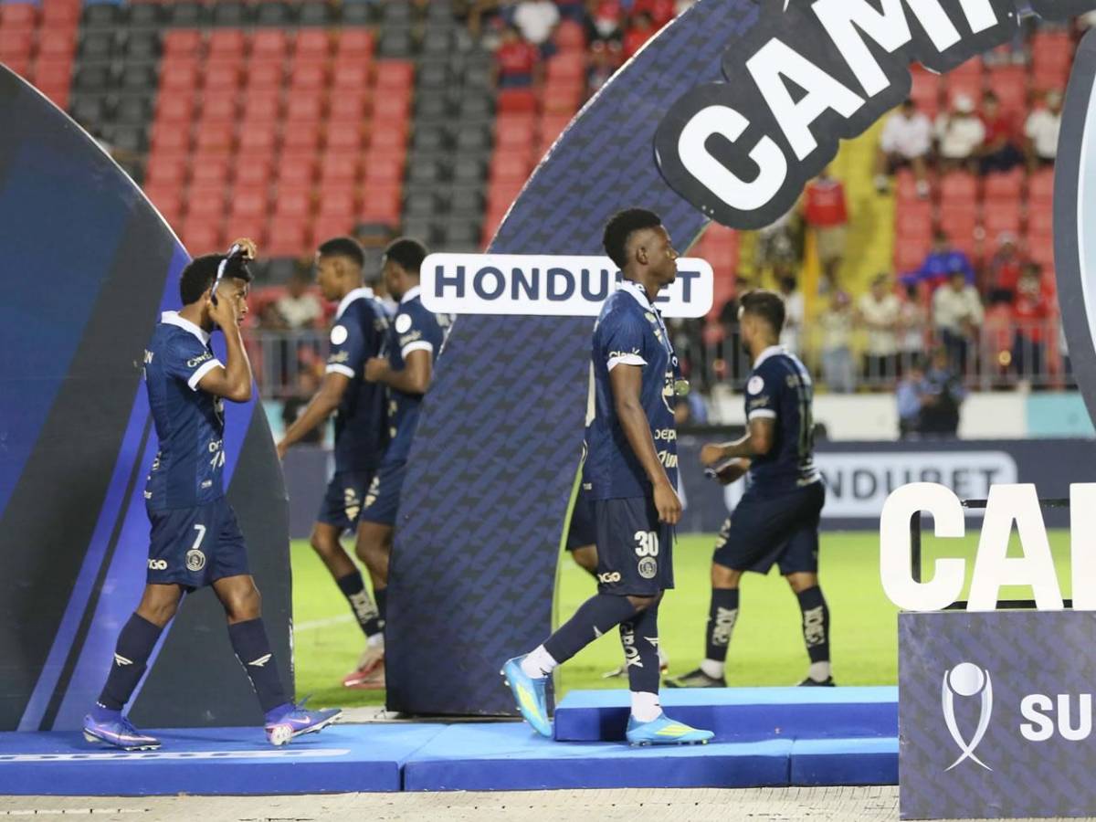 Olimpia festeja la Supercopa de Honduras, gran gesto de Motagua, el MVP y tristeza azul