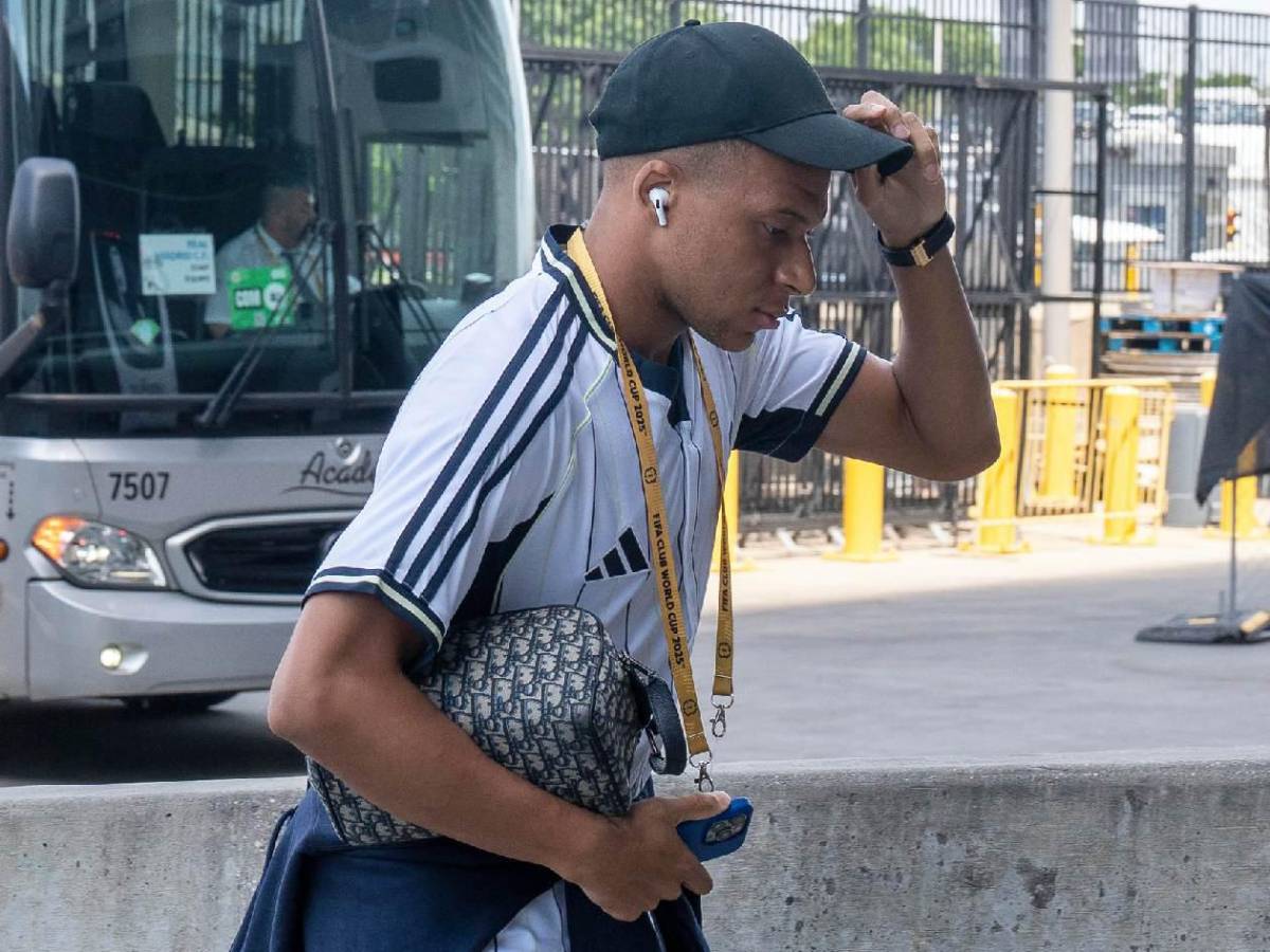 Mbappé: desvelan el curioso motivo que lo mandó al hospital en Estados Unidos