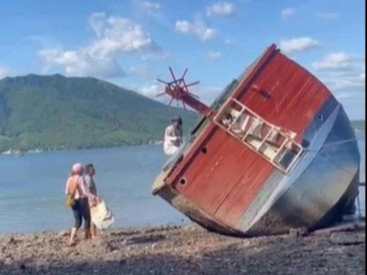 ¿Qué pasó con el velero Rosalinda? Su creador desistió a su sueño y se fue de Honduras