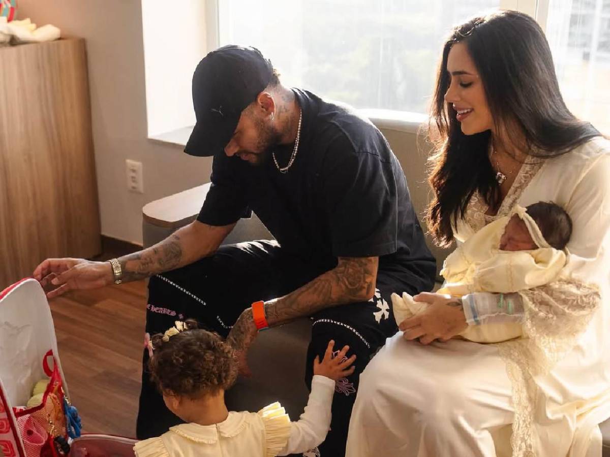 Neymar se convierte en padre otra vez: ¡De tres mujeres diferentes!