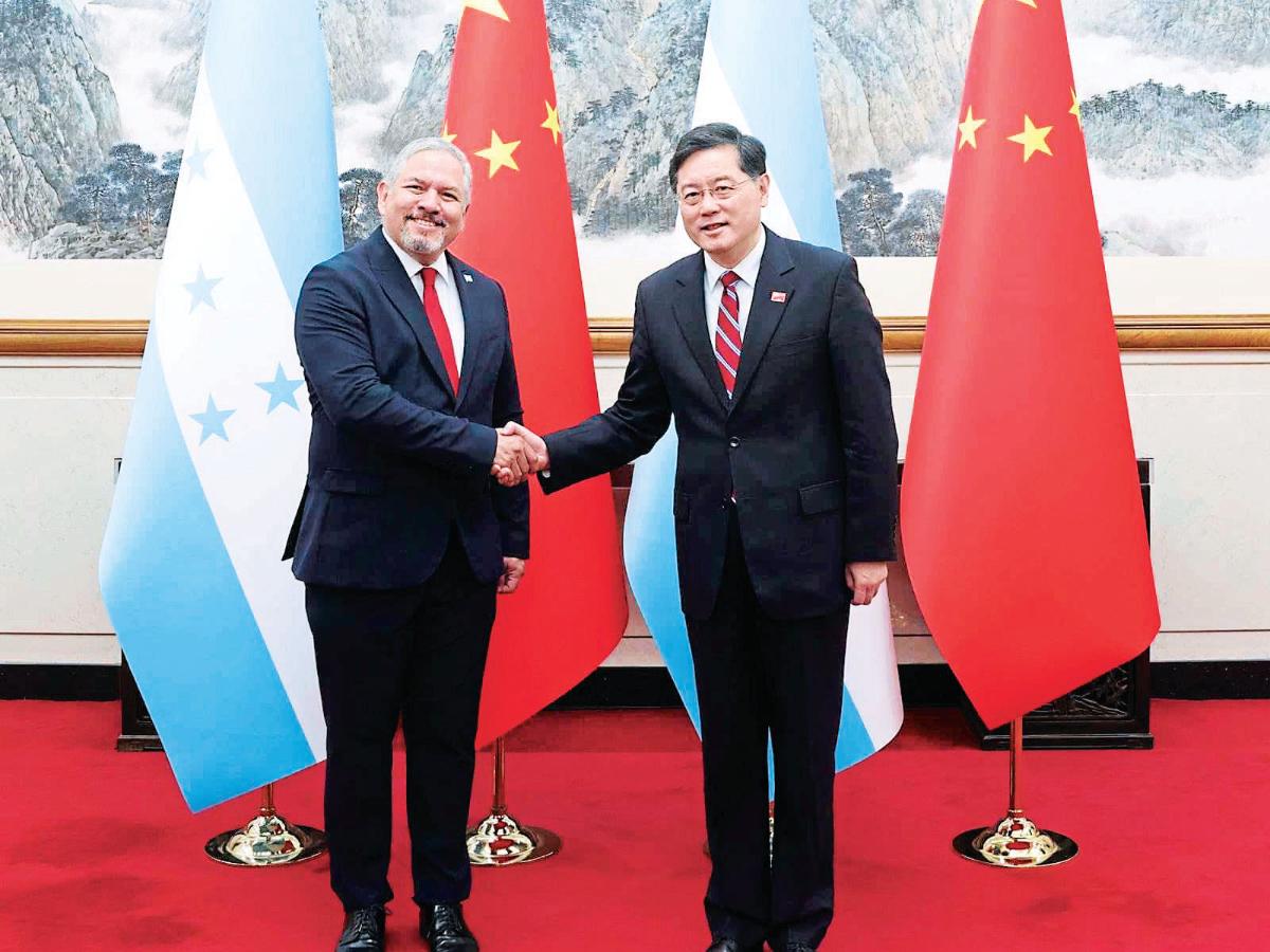 Gobierno de Honduras pedirá préstamos a China