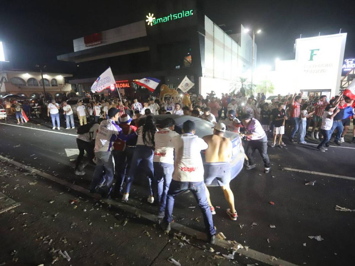 Olimpia bicampeón: euforia y locura en Tegucigalpa para celebrar la copa 40