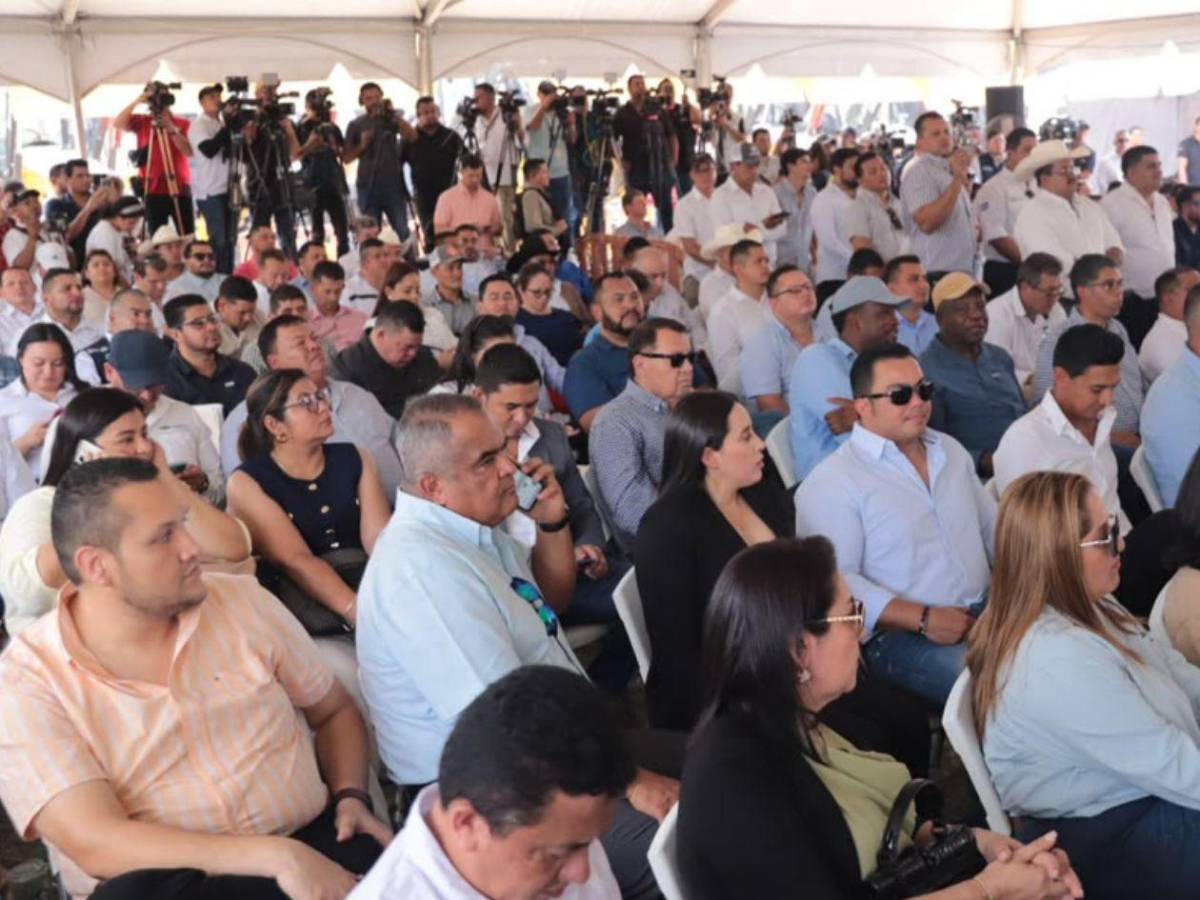 ¿Qué incluyen los kits de maquinaria que recibirán las alcaldías de Honduras?