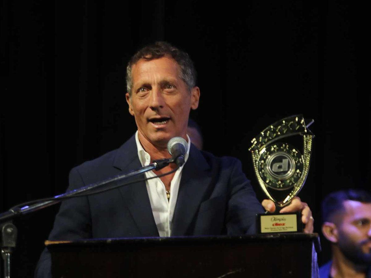 Pedro Troglio se refiere al invicto y su futuro al Olimpia