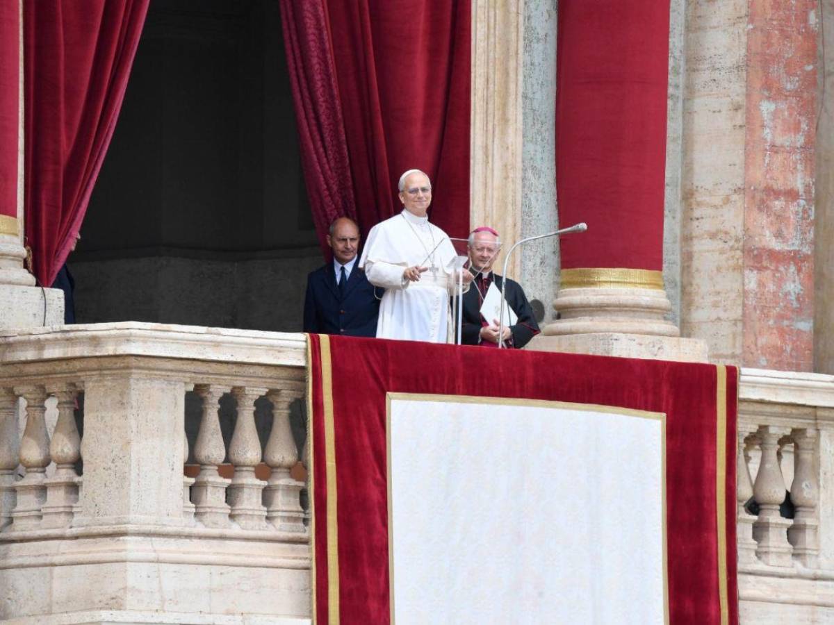 León XIV saluda a las madres, pide alto al fuego en Gaza y fin a la guerra en Ucrania