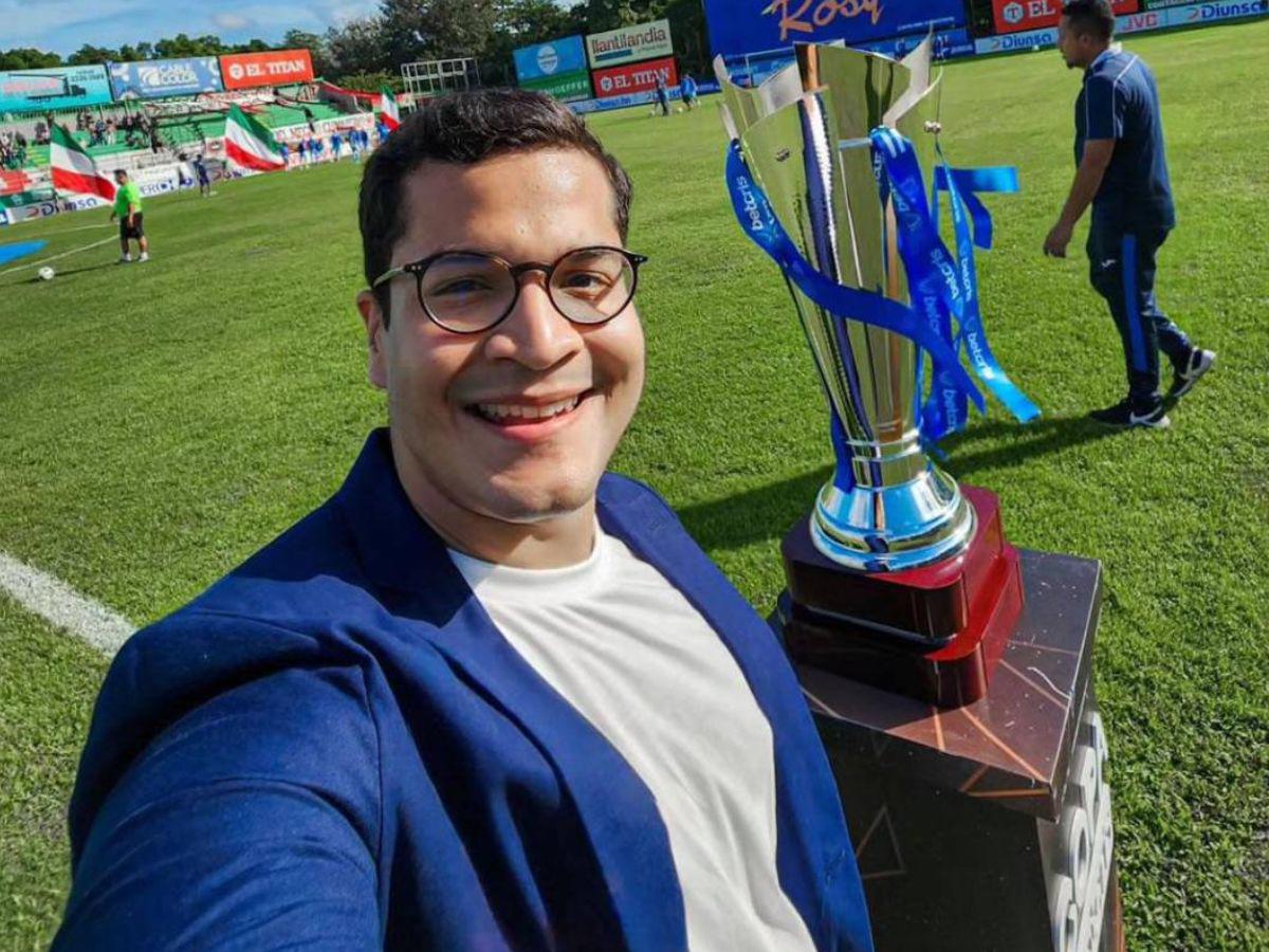 ¿Qué tipo de cáncer sufre Faco Rivera y cuáles son sus síntomas?