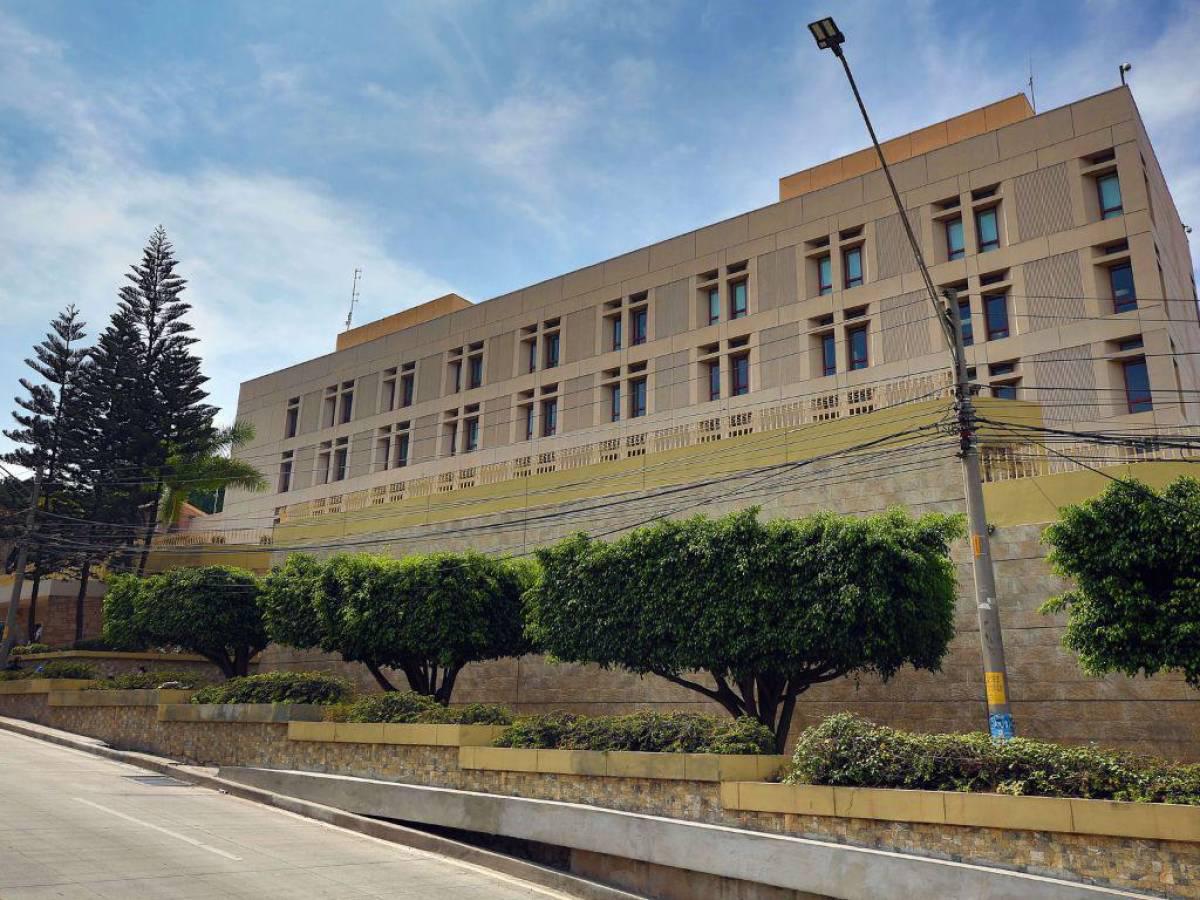 Embajada de USA ofrece becas de inglés a hondureños