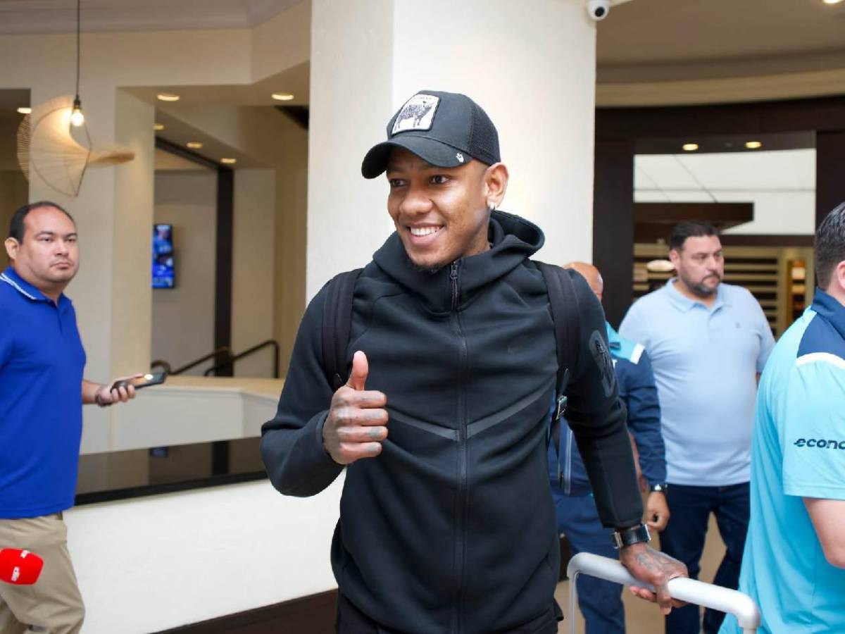 Romell Quioto regresó a la Selección: así lo recibieron y llegó en lujoso auto