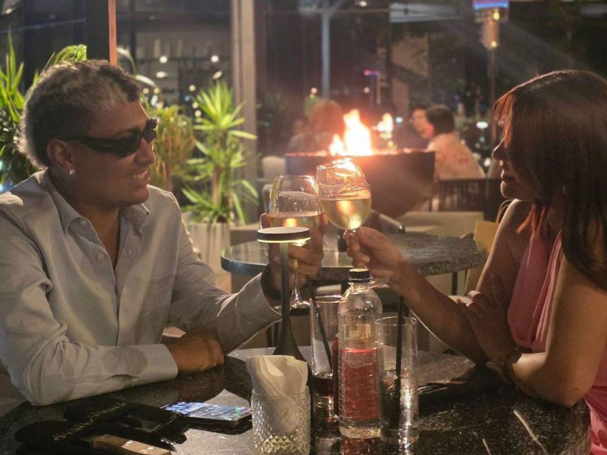 Ramo buchón y lujoso restaurante: así fue la cita de Milagro Flores y Supremo