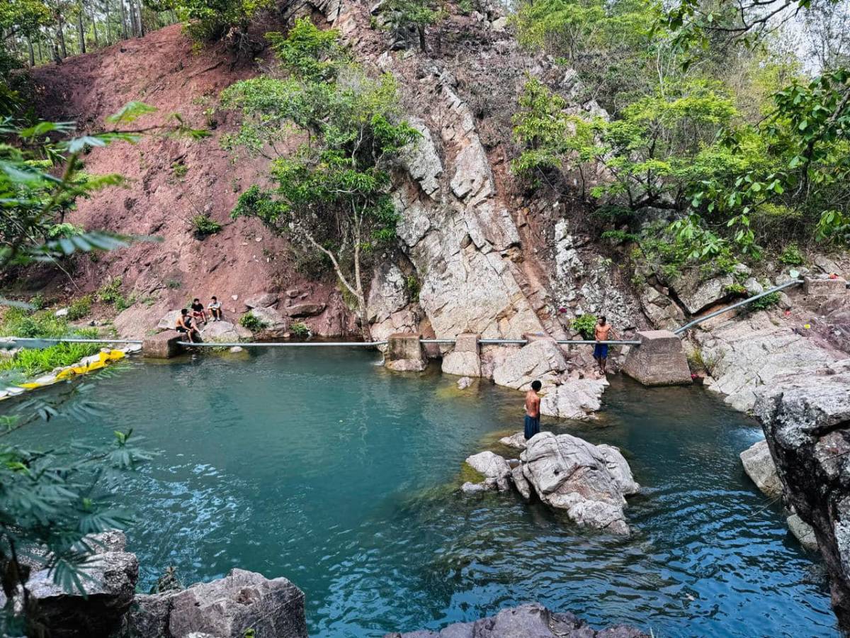 Niño muere ahogado buscando leña en la “Poza de la Bruja”