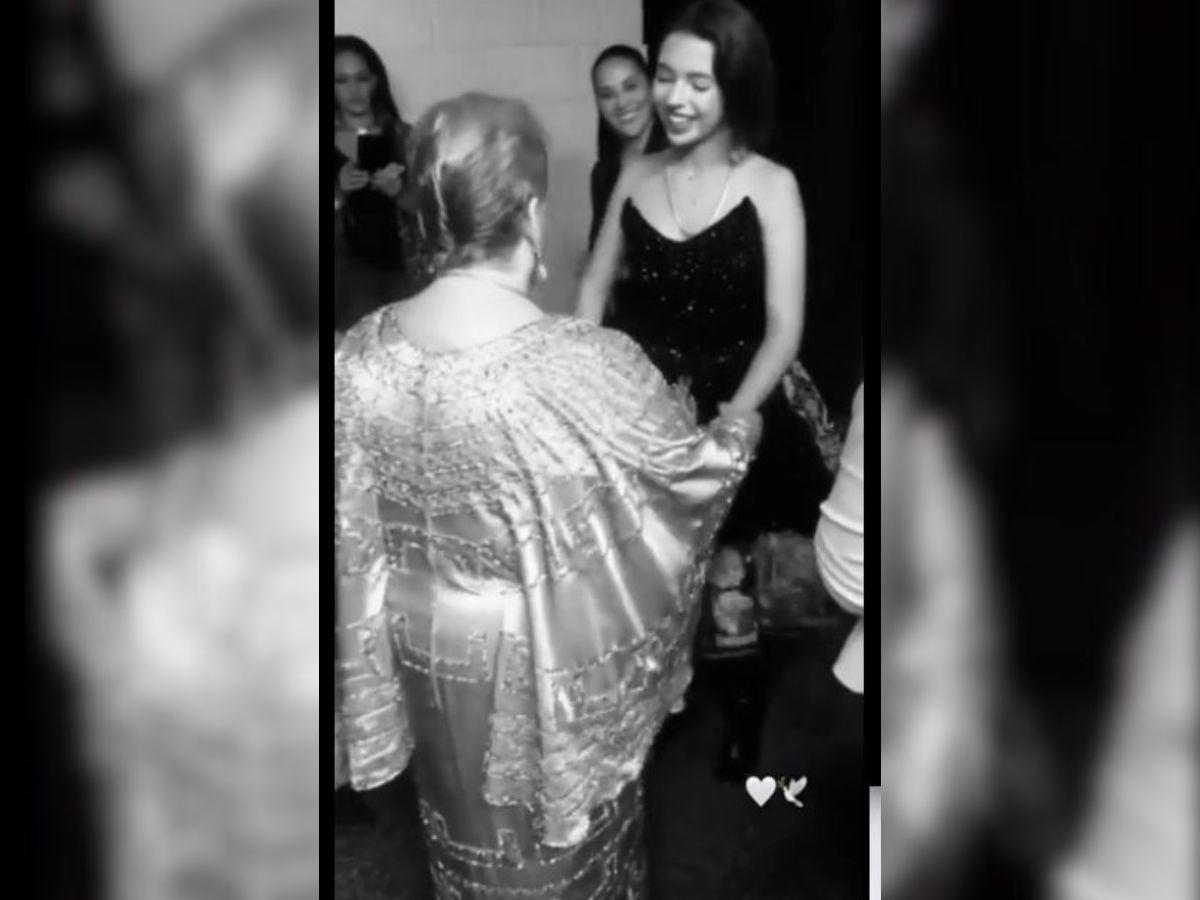 Ángela Aguilar es tachada de “soberbia y grosera” al despedir a Paquita la del Barrio