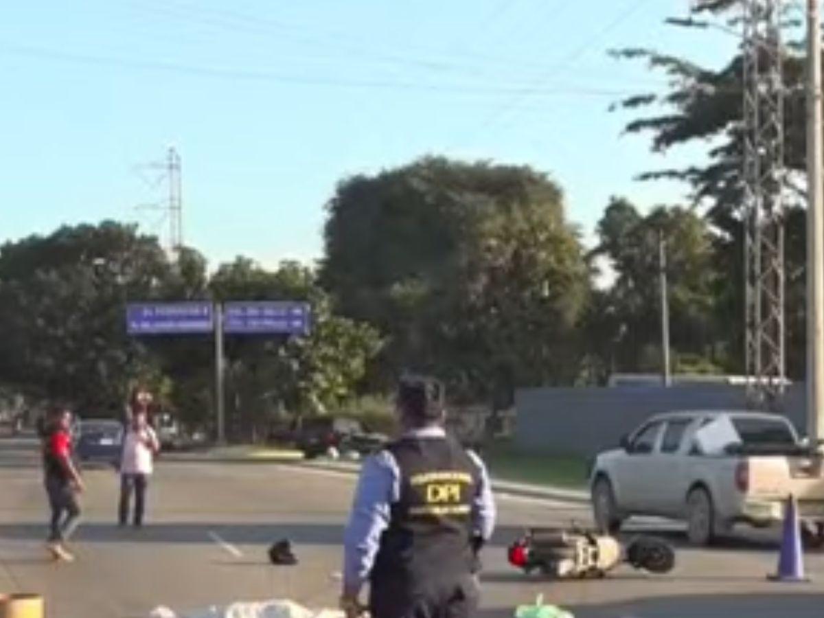 Jovencita motociclista muere tras impactar con camión en SPS