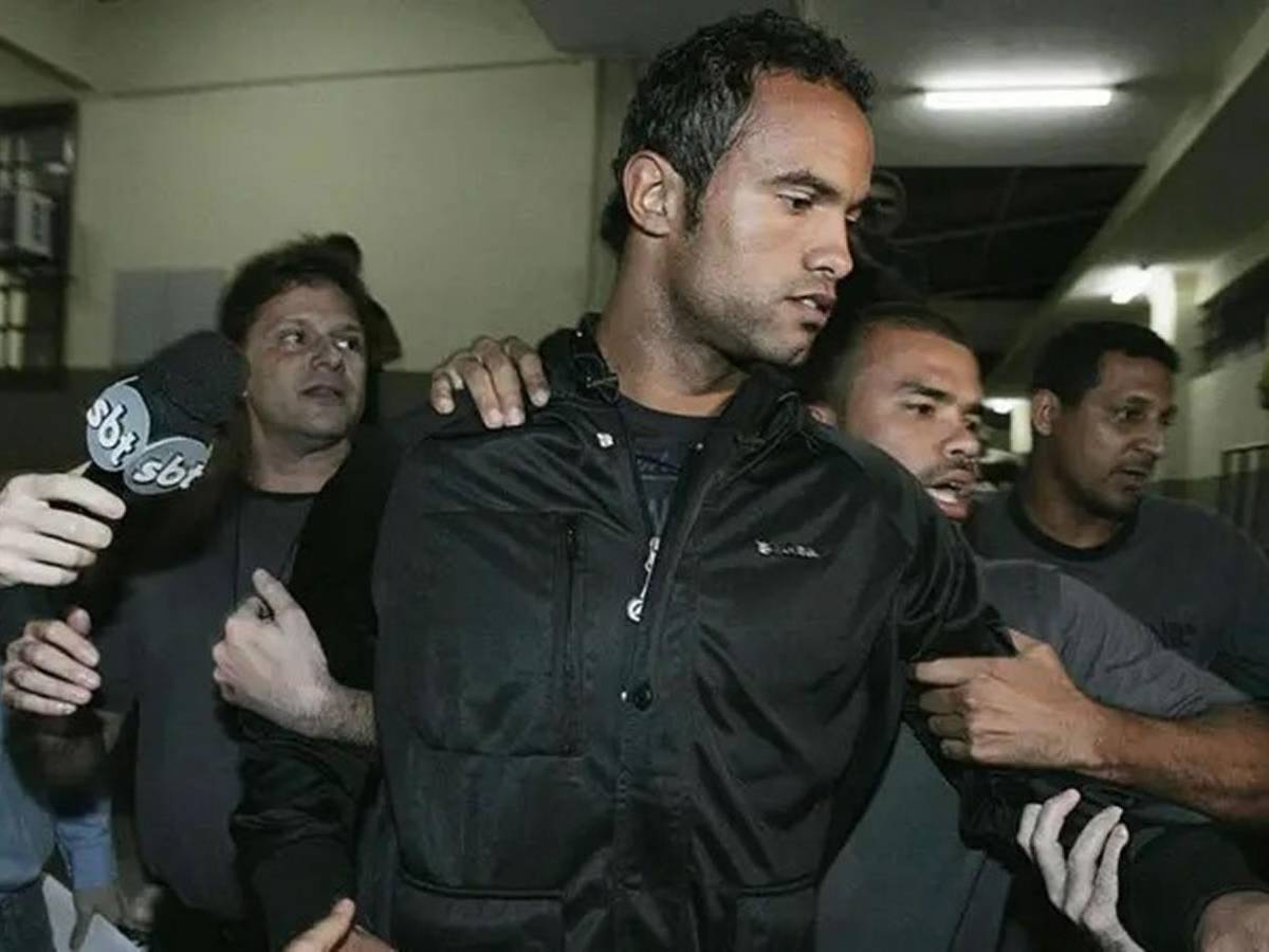 Portero que mató a su amante y dio su cadáver a los perros volvió a jugar al fútbol