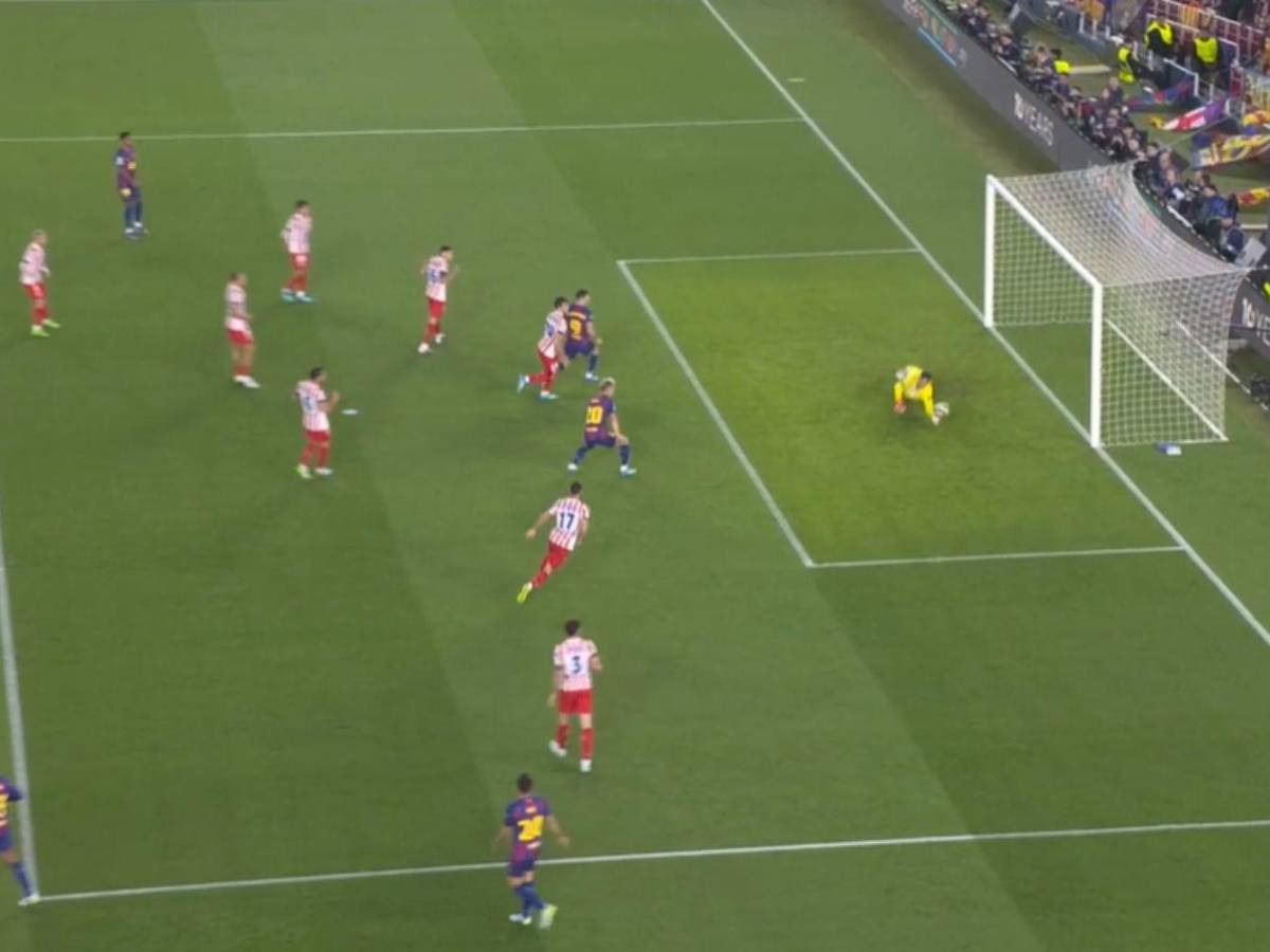 Atlético pega primero, penal no pitado al Barcelona e incidente previo al partido