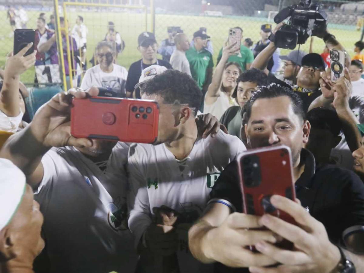 Erick Puerto llora tras su póker, locura en Choloma y fan más sexy del Platense