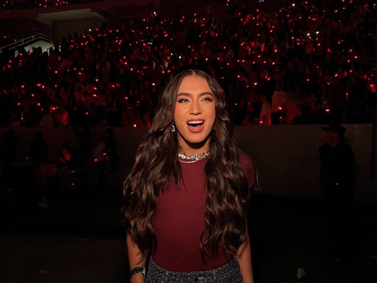 La Bicha Catracha cumple un sueño: Desfiló junto a Shakira