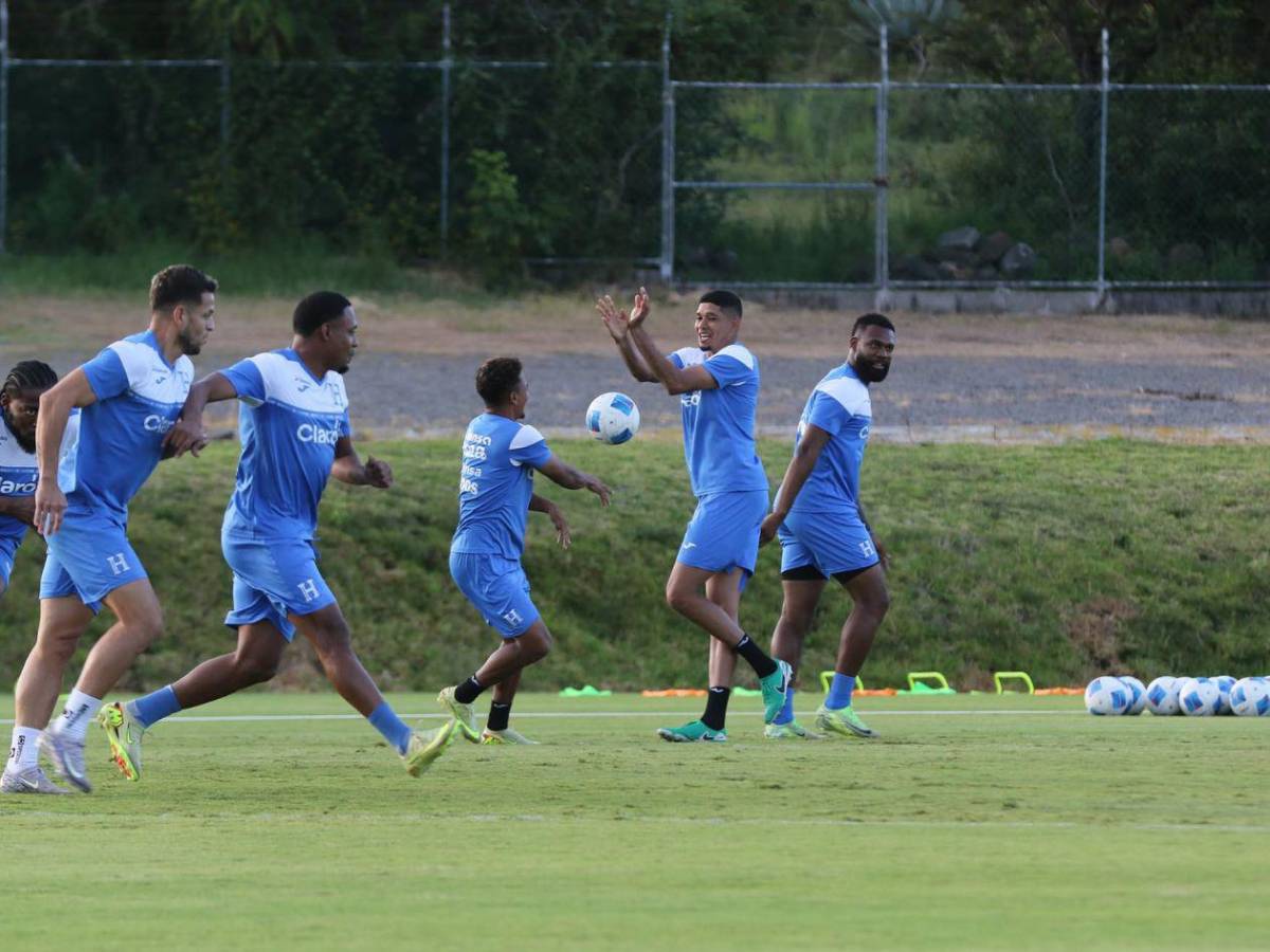 Honduras sigue afinando detalles: Menjivar feliz y jugador llegó de sorpresa
