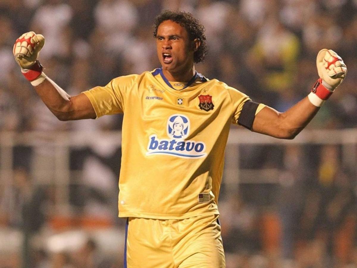 Portero que mató a su amante y dio su cadáver a los perros volvió a jugar al fútbol