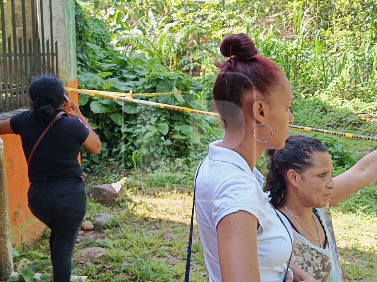 Familiares denuncian irregularidades contra la Policía tras crimen de joven técnico en La Ceiba
