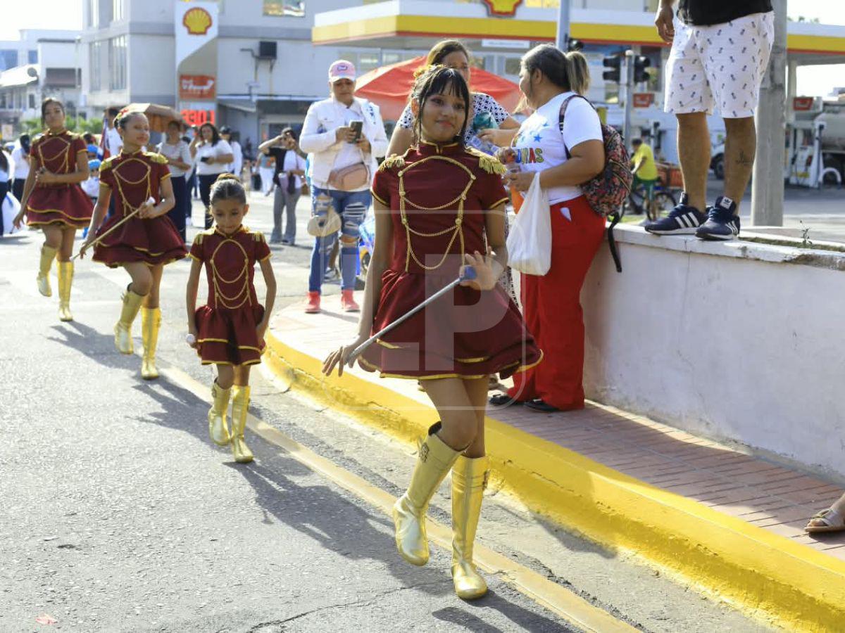 Así se viven los desfiles patrios este domingo 13 de septiembre en San Pedro Sula