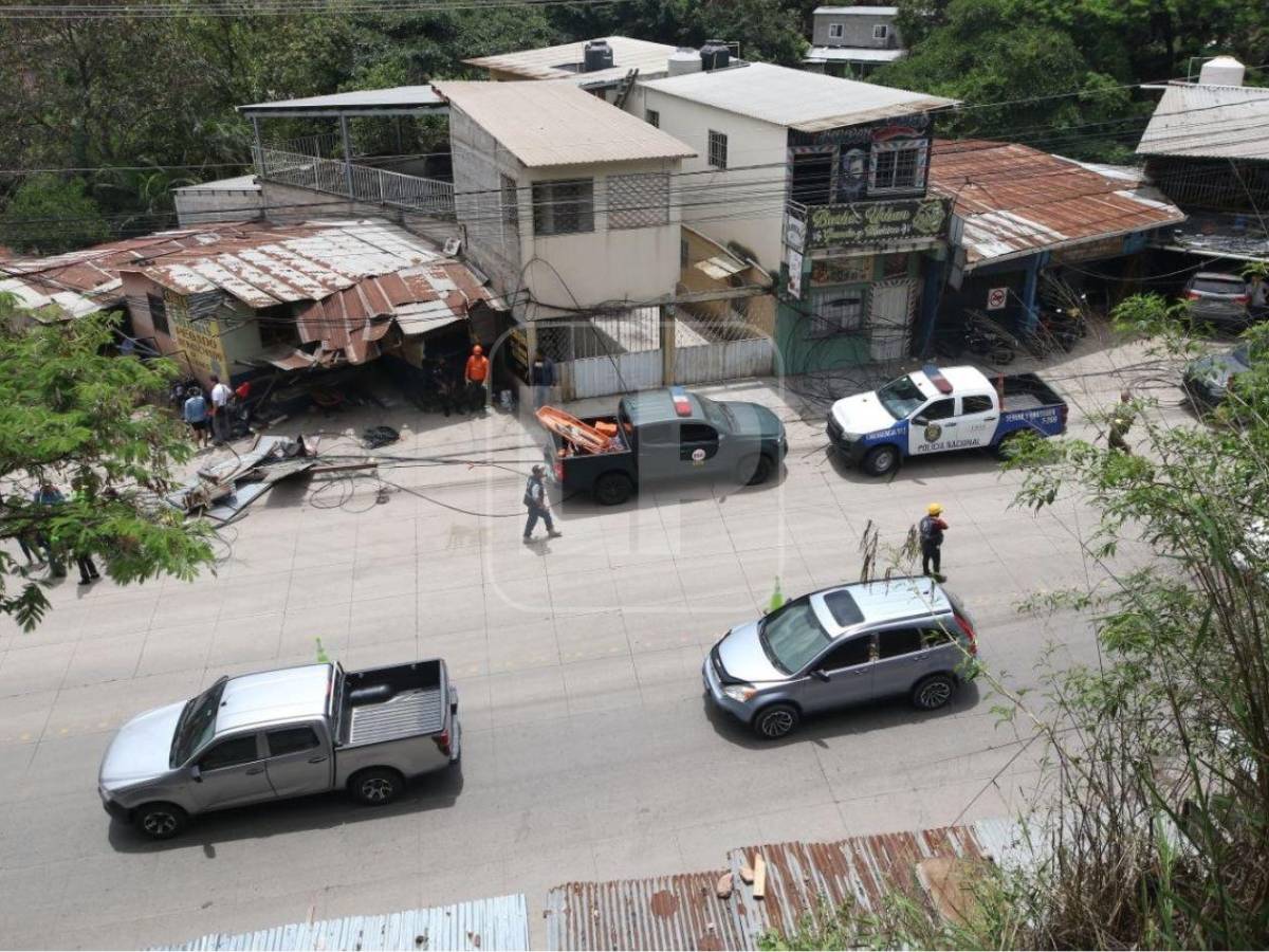 Zona cero: los vestigios de la tragedia vial en la colonia Villa Nueva