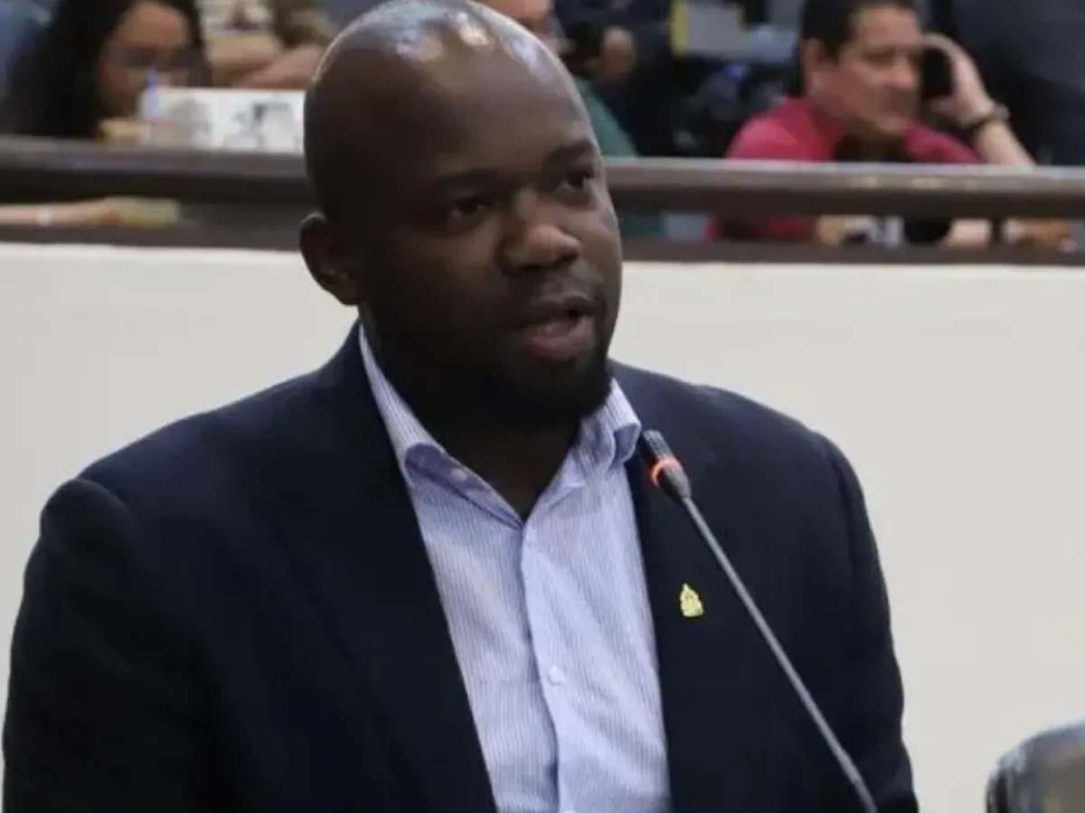¿Qué delitos les imputan a Luis Redondo y los otros 13 diputados de la Comisión Permanente?