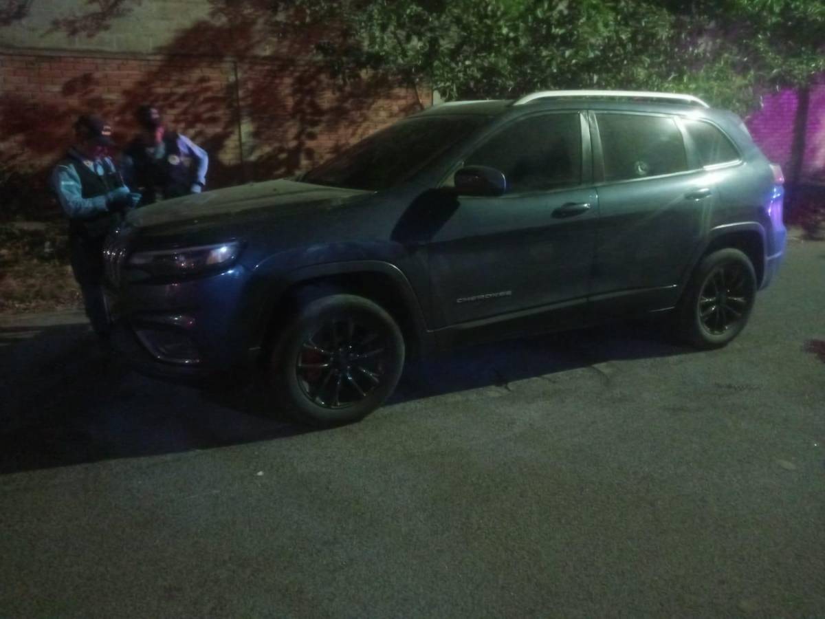 Camioneta en la que se conducía Víctor Garay.