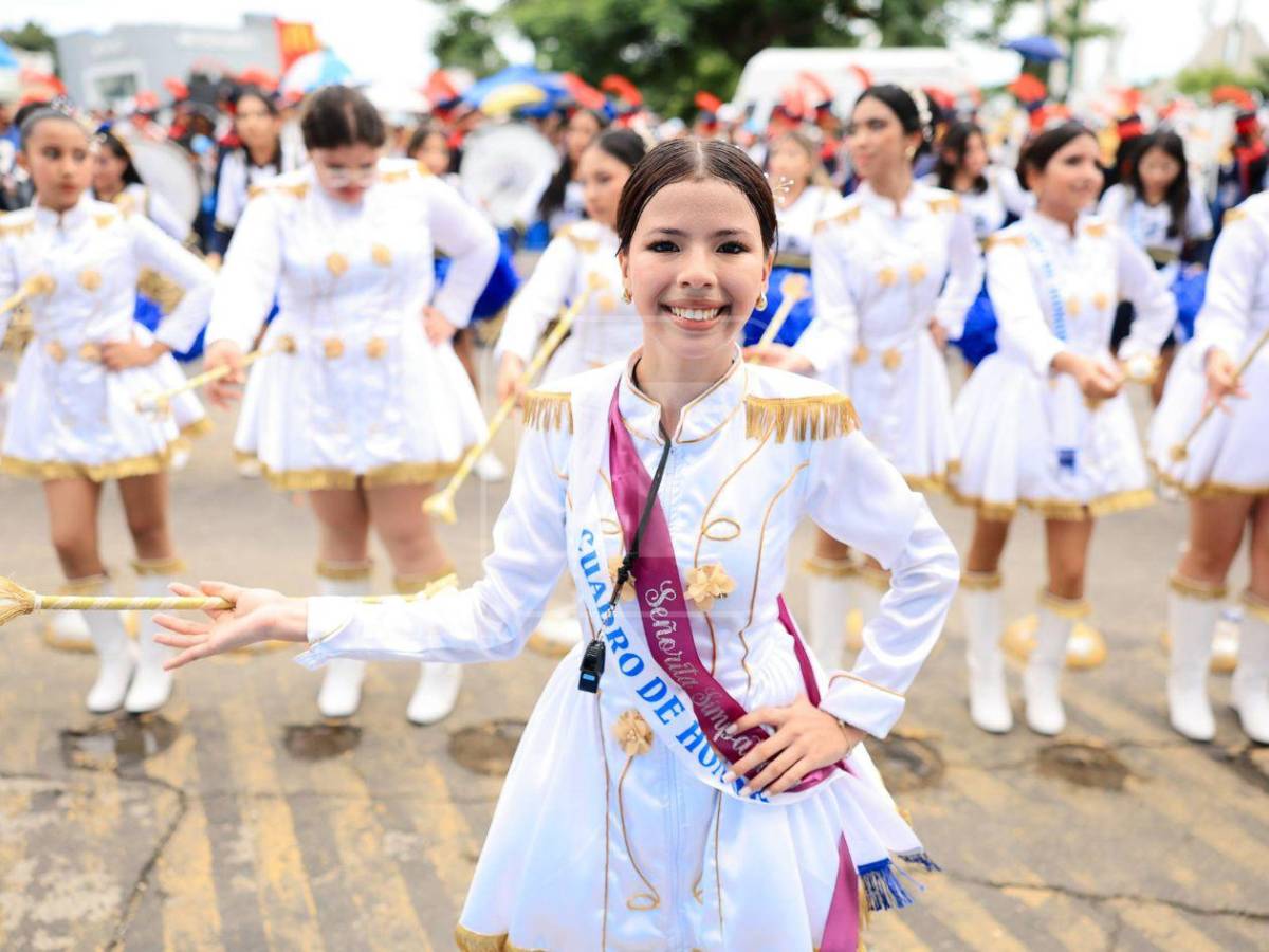 Ellas son las hermosas palillonas y pomponeras del Instituto San Juan Bosco