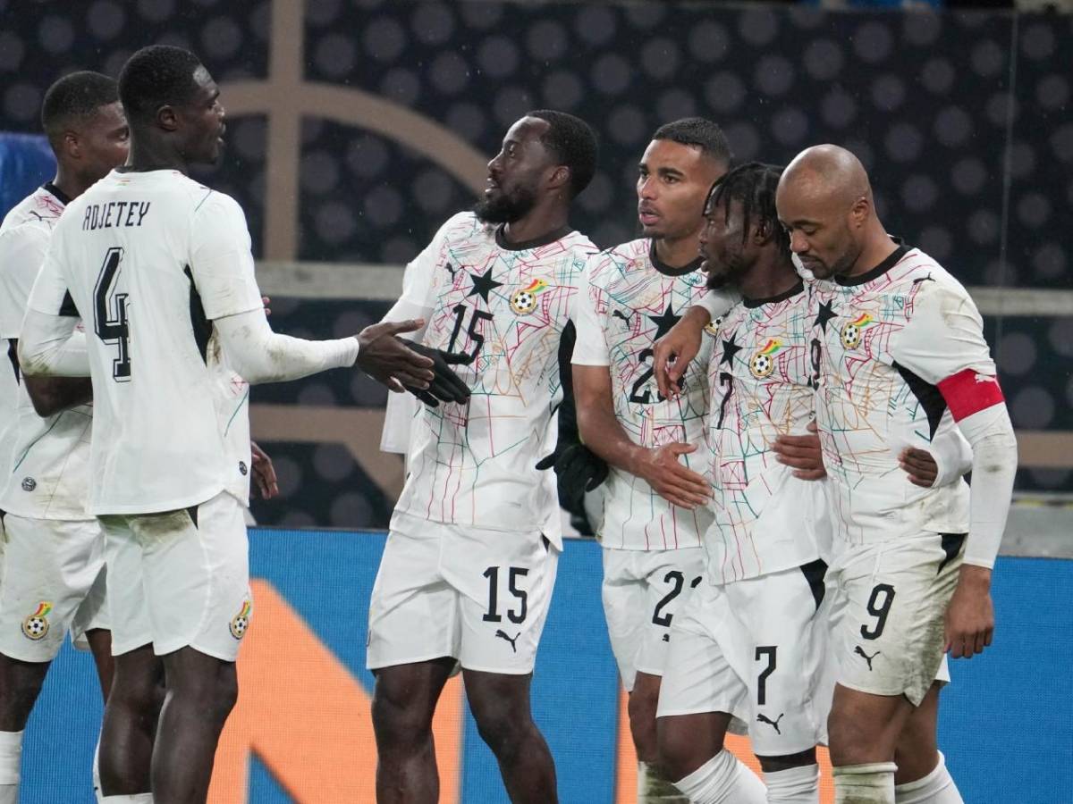 Entrenador es despedido por selección tras clasificarlos al Mundial 2026: Concacaf celebra