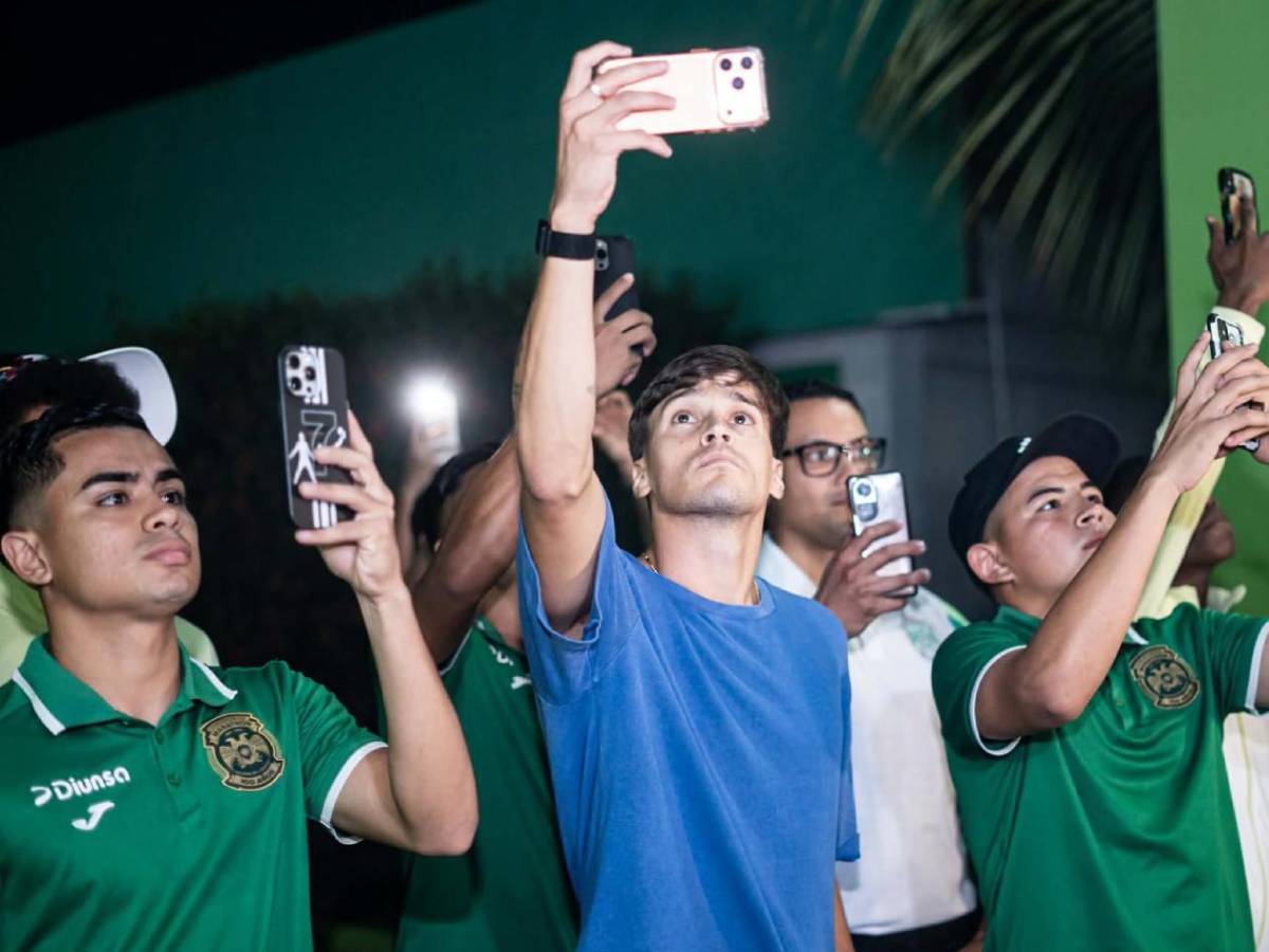 Locura por Marathón en banderazo: ¿Qué pasó con Messiniti y Chelito?