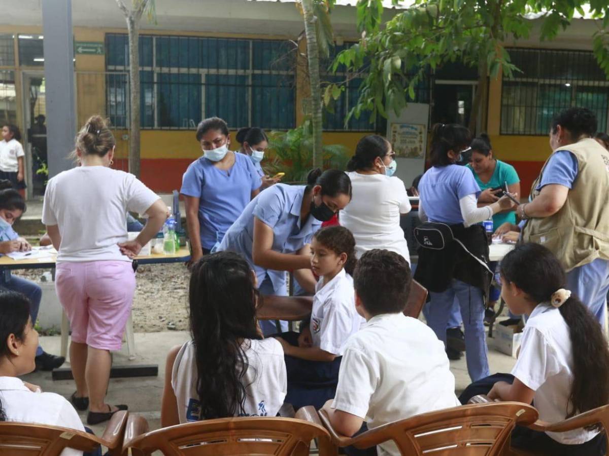 San Pedro Sula vacunará contra el dengue a más de 5,000 menores de 6 a 16 años